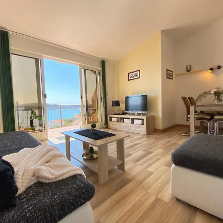 Tomi & Ivana Apartman