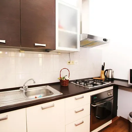 Tomi & Ivana Apartman *