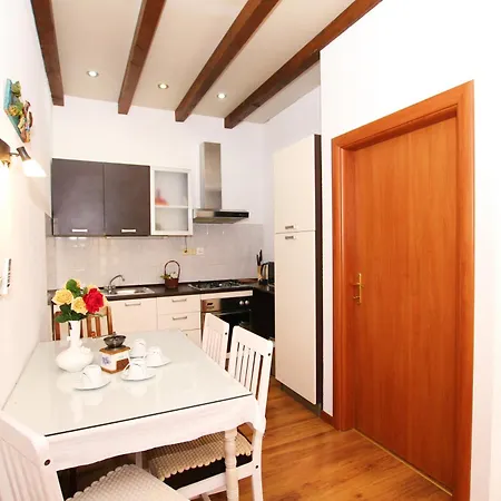 Tomi & Ivana Apartman