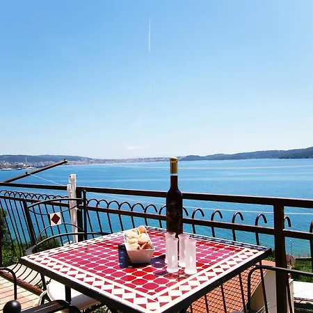 Tomi & Ivana Apartman Trogir